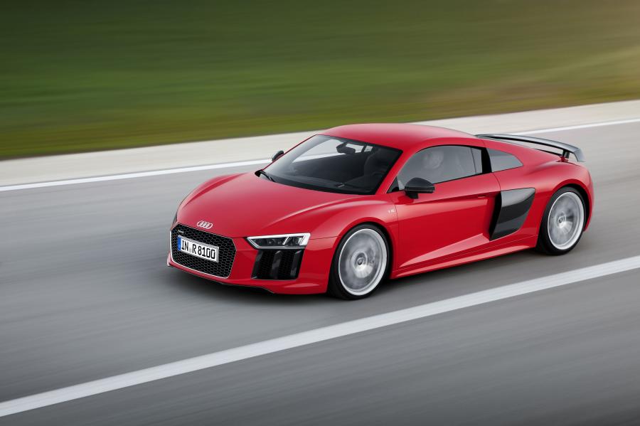  Audi R8 V10 Plus 2015 года  (WW) (фото 11 из 30)